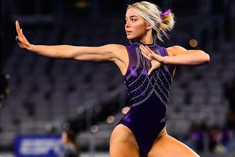 11 Glamorous Photos of LSU Star Gymnast Olivia Dunne